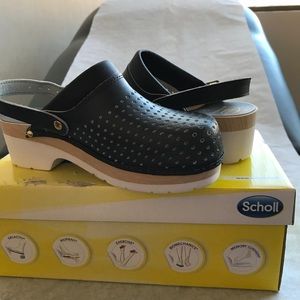 dr scholls nursing clogs
